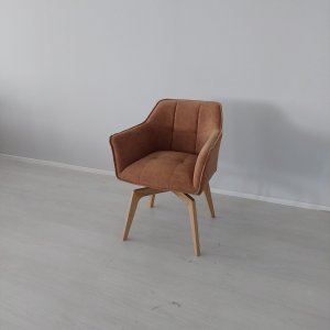 Látková stolička SILLA s dreveným podnožím